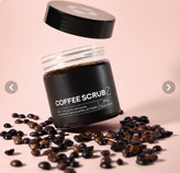 اسکراب قهوه صورت و بدن با کلاژن گیاهی، روغن بادام شیرین و شیباتر، ۲۵۰ گرم